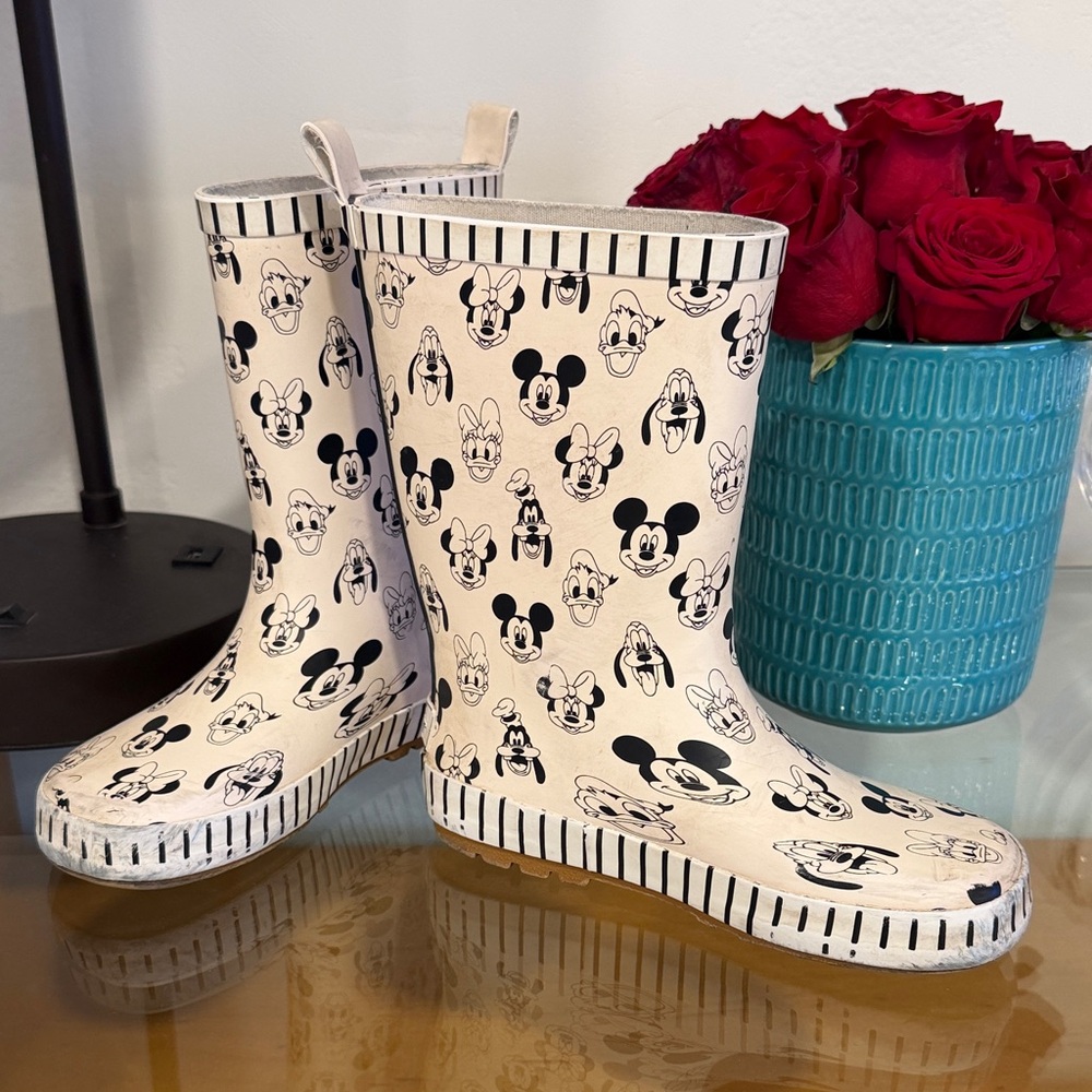 Nora Madison Designs Disney Kids Mickey Mouse Rain Boots - Cream & Black Size 1